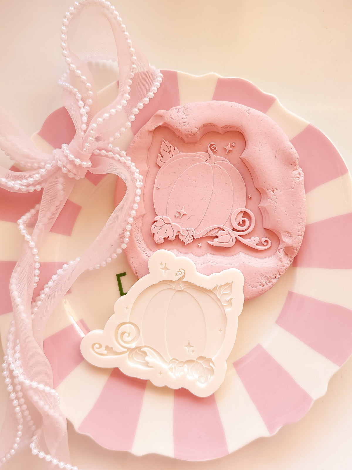 Princess Style Pumpkin - Debosser and Cutter