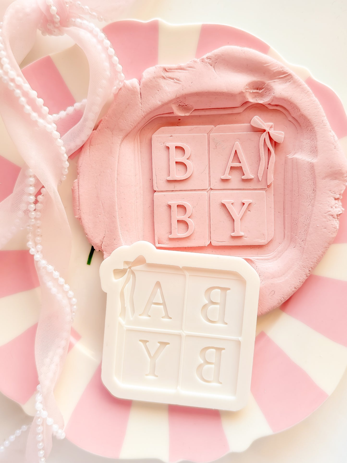 Baby blocks with bow - Debosser and Cutter