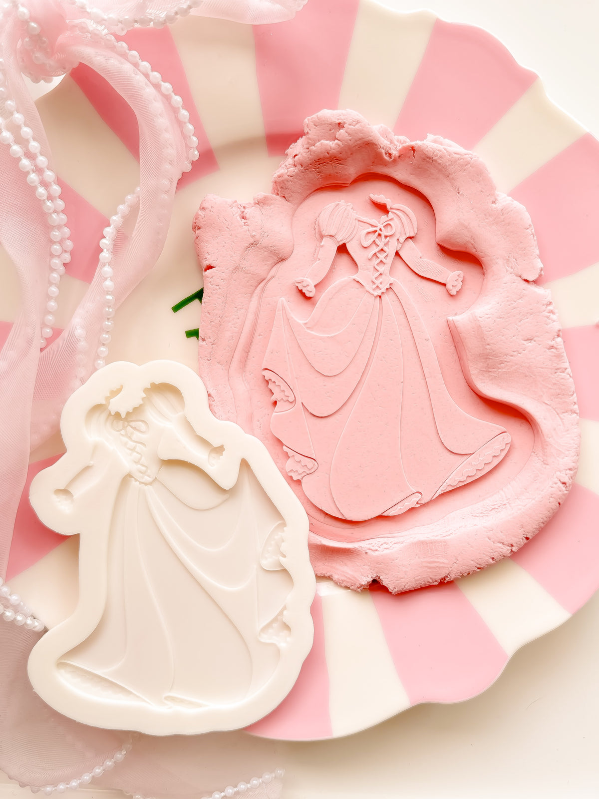 Princess Dress Rapunzel/ Tangled - Debosser and Cutter