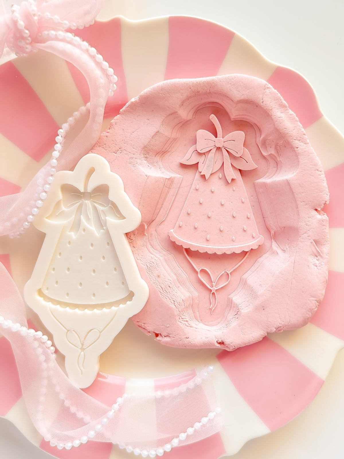 Strawberry Party Hat - Debosser and Cutter