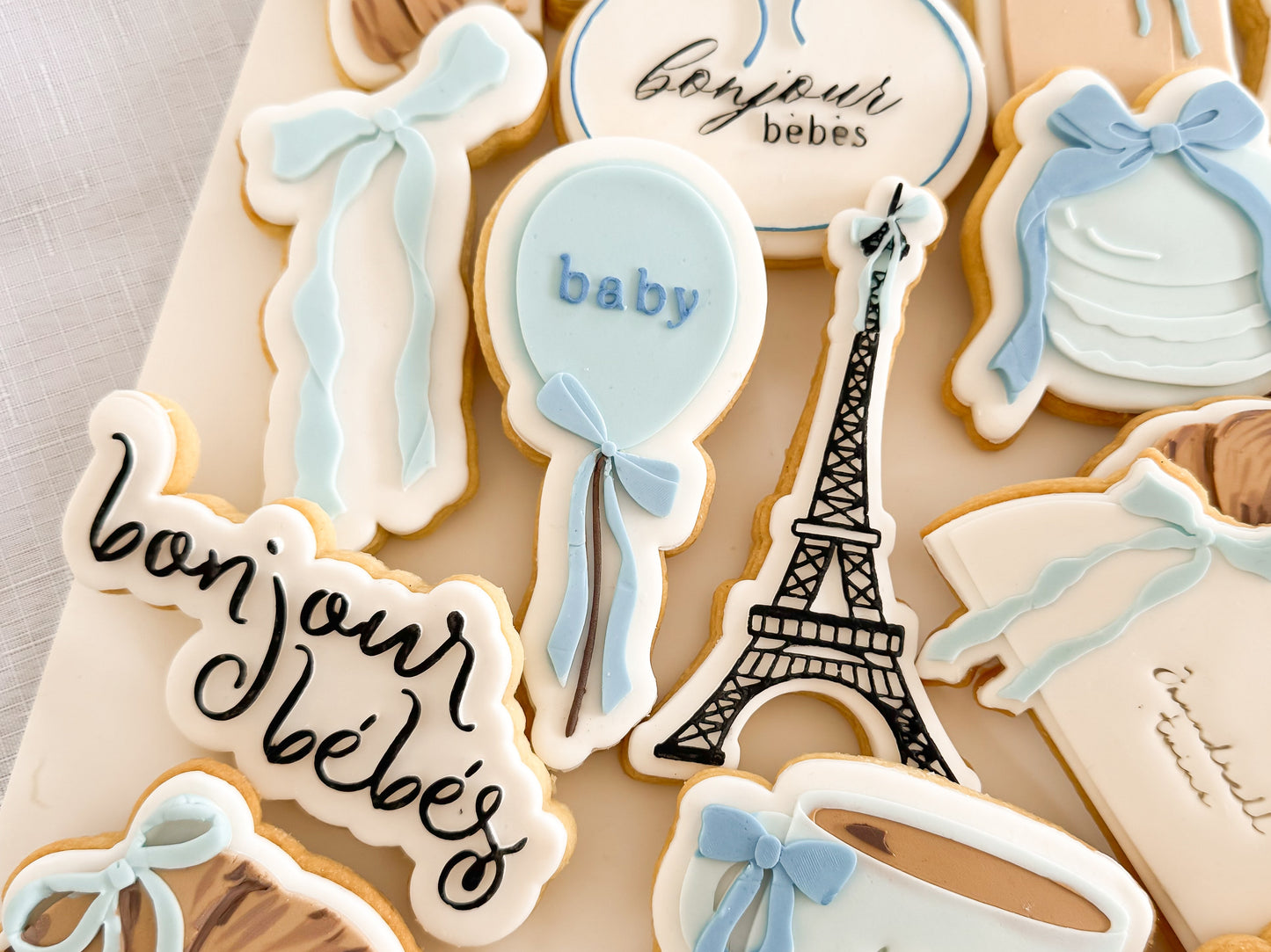 Baby bow balloon - Debosser and Cutter