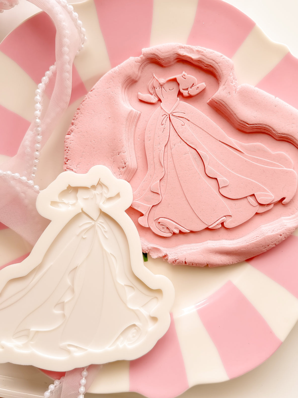 Princess Dress Ariel - Debosser and Cutter