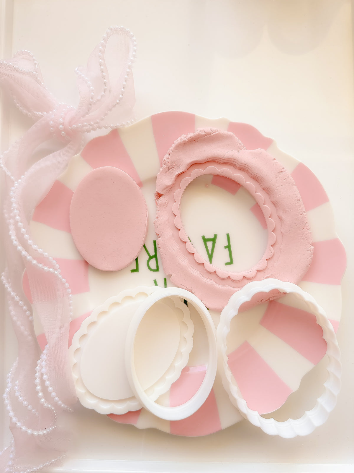 Blank Scalloped Border Style 1  - Debosser and Cutters