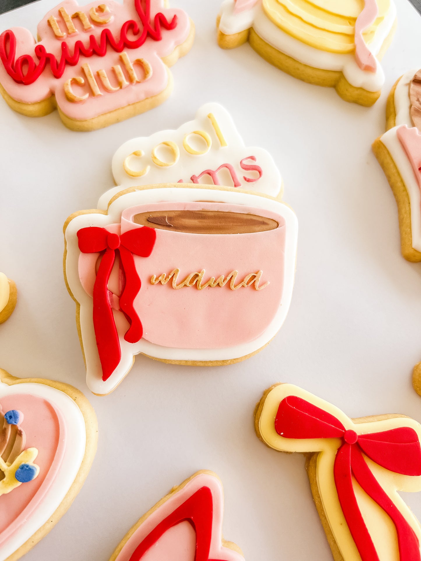 Mama bow coffee mug - Debosser and Cutter