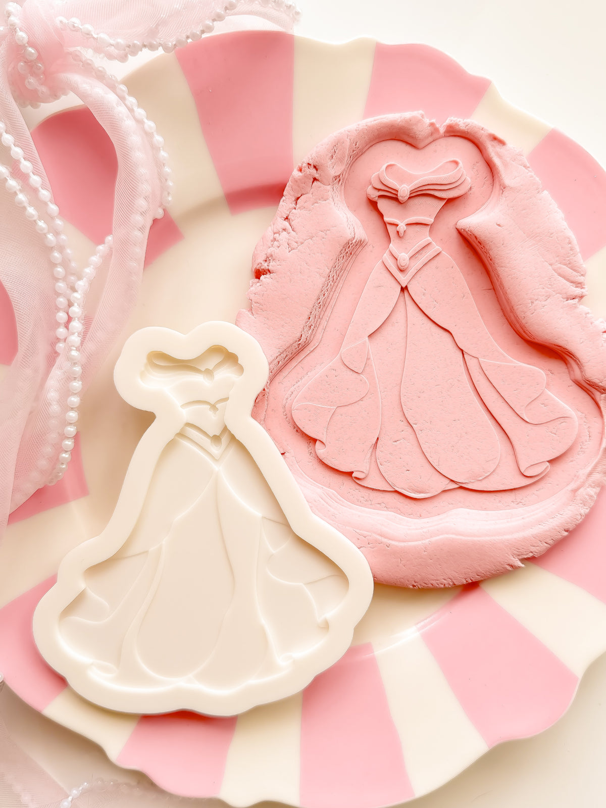 Princess Dress Jasmine - Debosser and Cutter