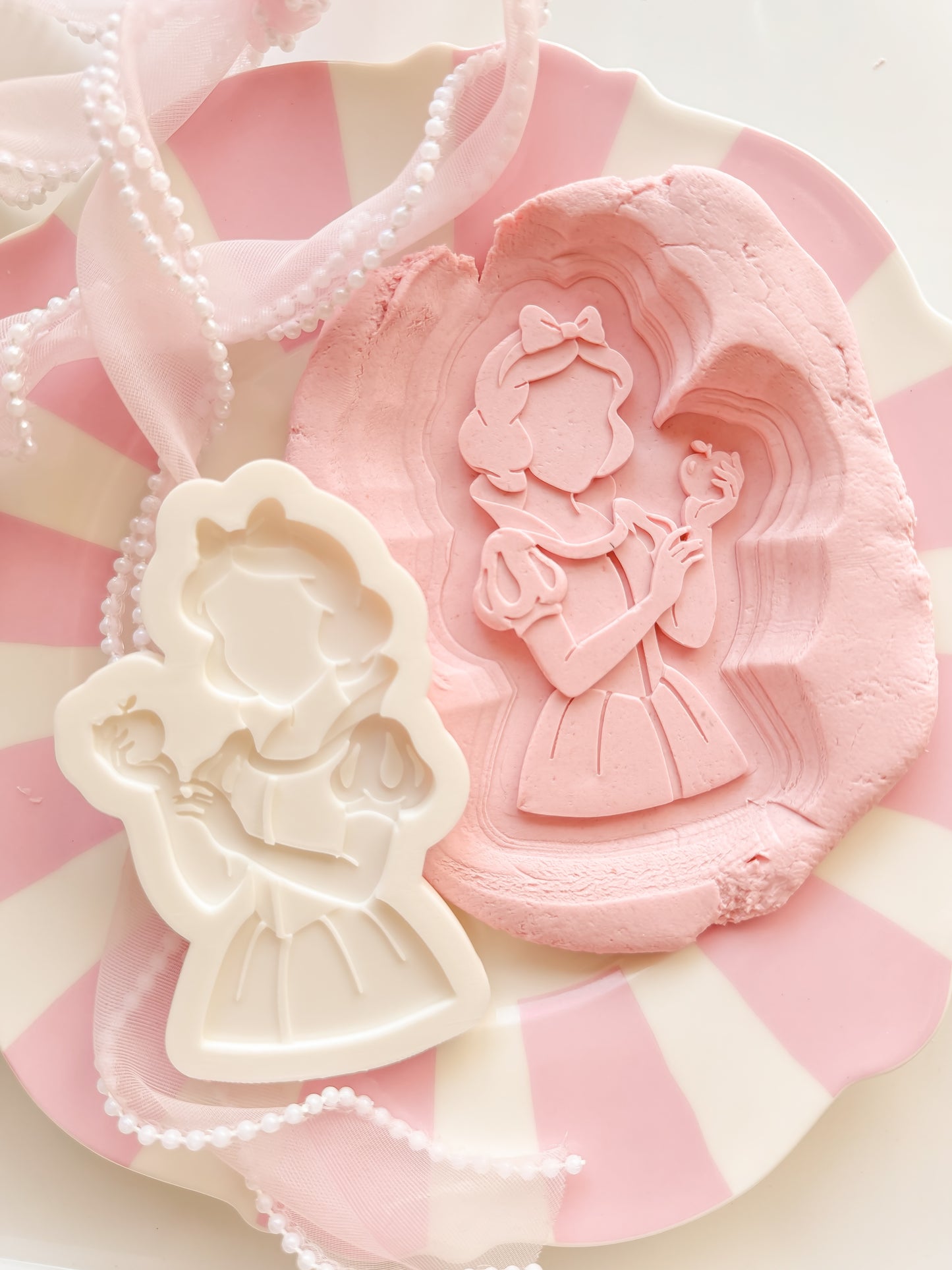 Snow White Princess - Debosser and Cutter